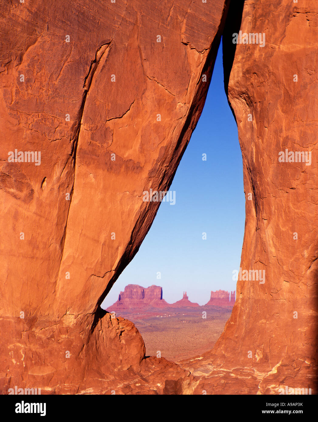 TEARDROP ARCH MONUMENT VALLEY NAVAJO TRIBAL PARK UTAH ARIZONA USA Stock