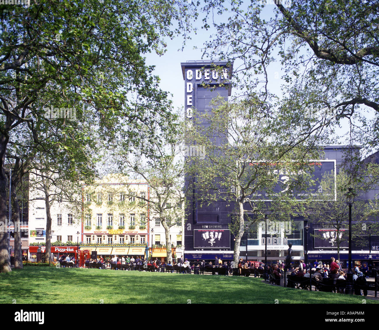 ODEON CINEMA LEICESTER SQUARE LONDON ENGLAND UK Stock Photo - Alamy