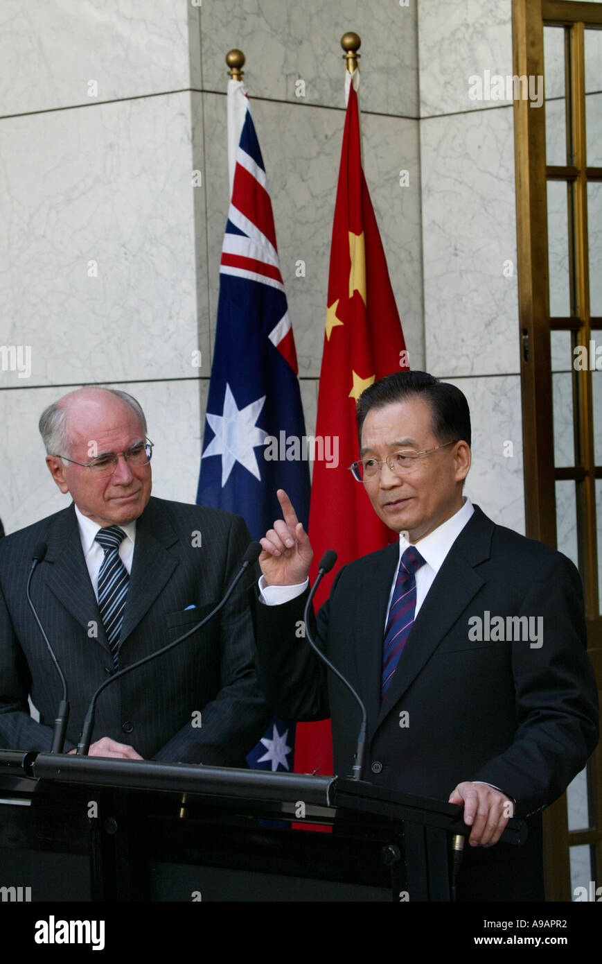 Premiere Chen Jiabao right and Prime Minister John Howard left at Press conference Canberra 2006 Stock Photo