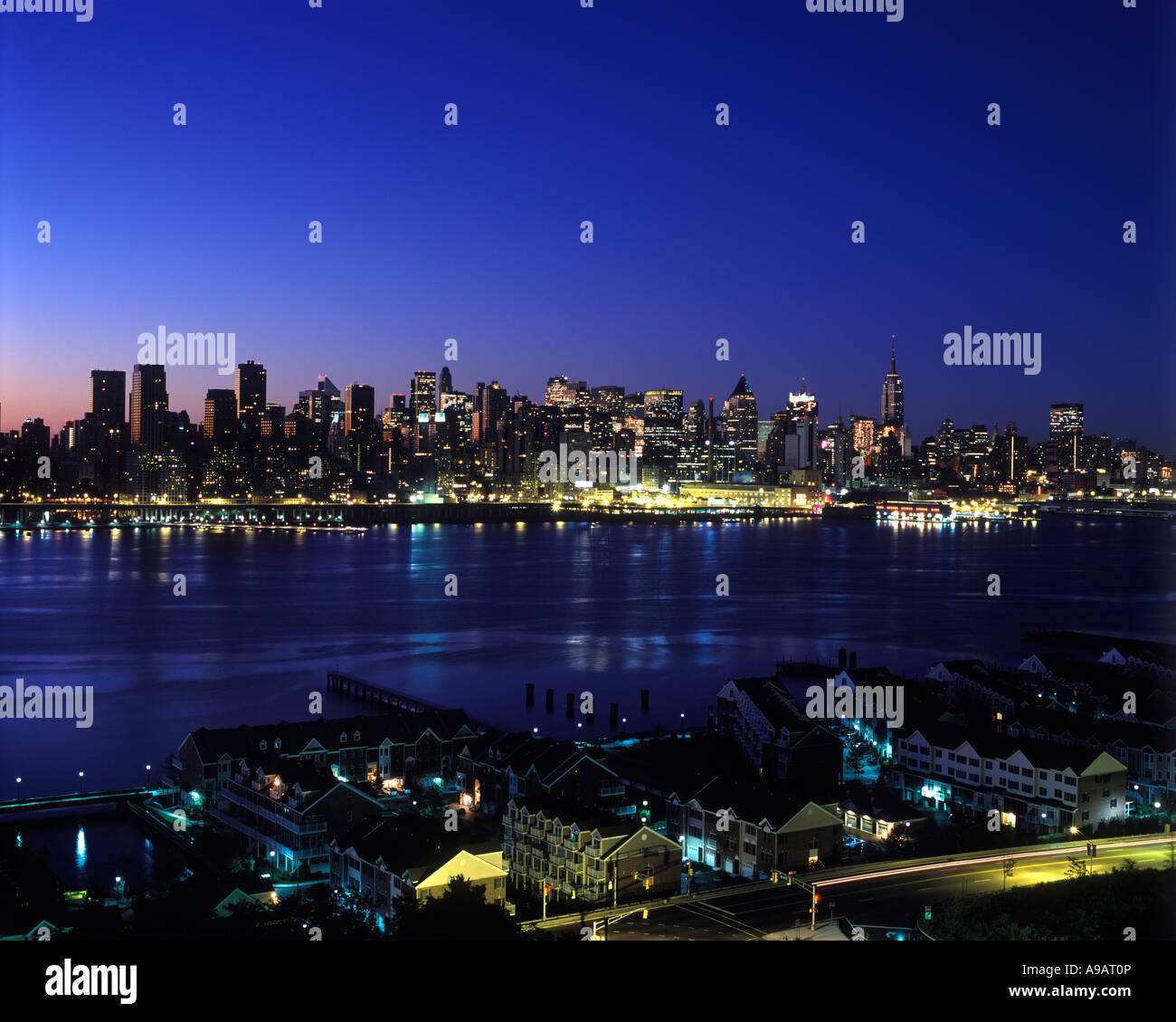 Midtown skyline to west hi-res stock photography and images - Alamy
