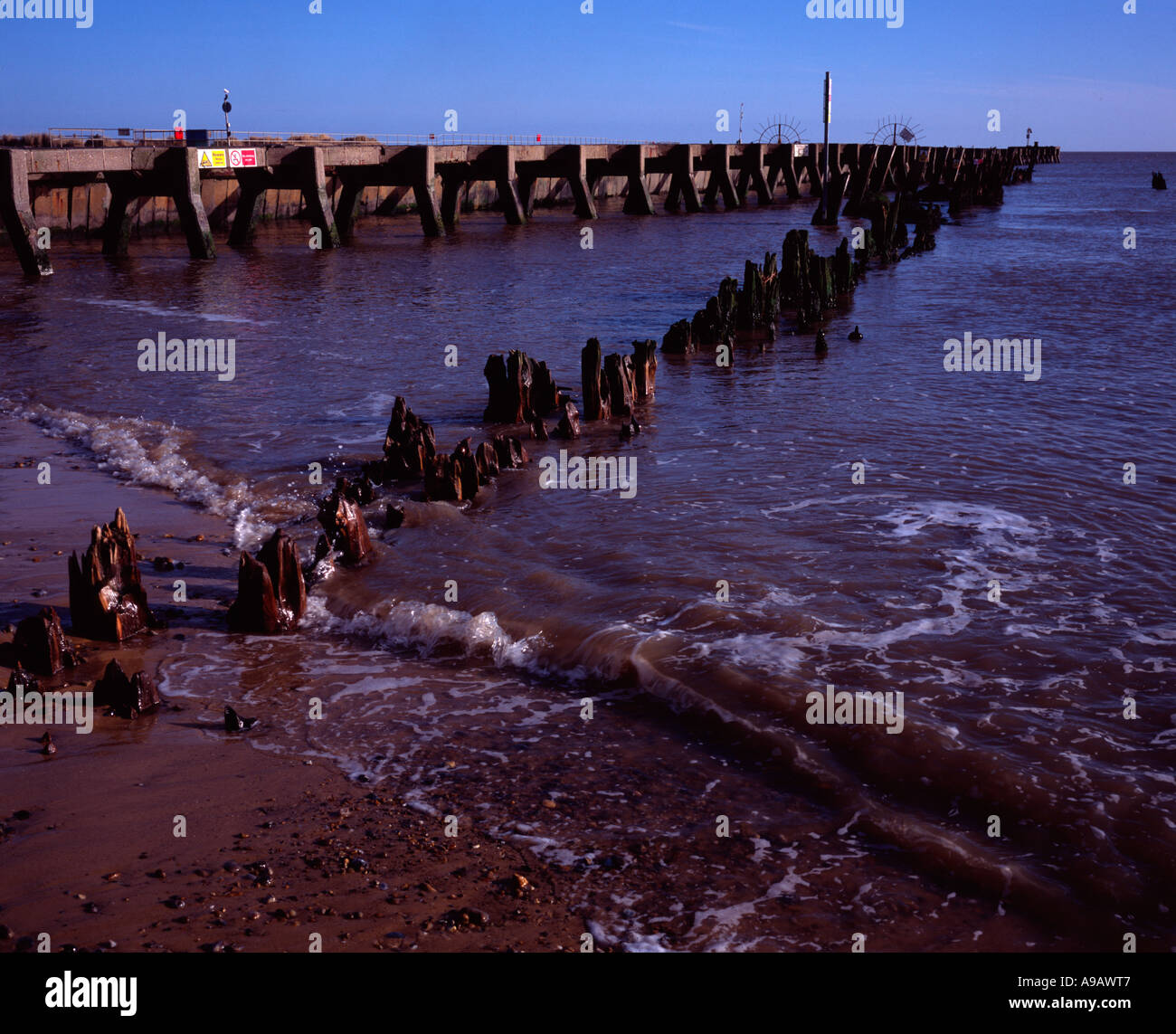 River Meets Sea Tide Uk High Resolution Stock Photography and Images ...