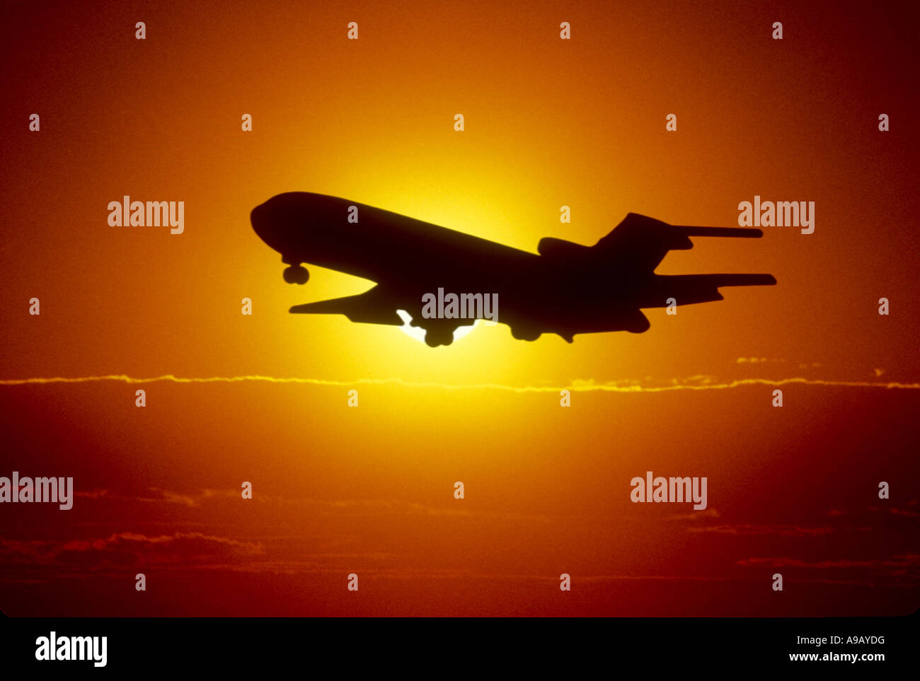 AIRBORNE COMMERCIAL PASSENGER AIRCRAFT Stock Photo