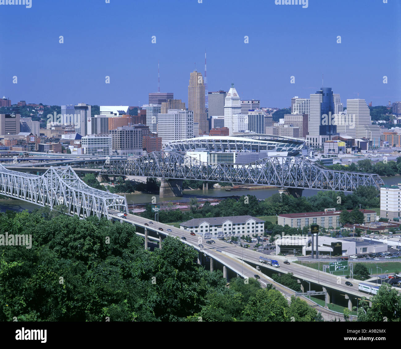 BRIDGES OVER OHIO RIVER DOWNTOWN SKYLINE CINCINNATI OHIO FROM COVINGTON ...