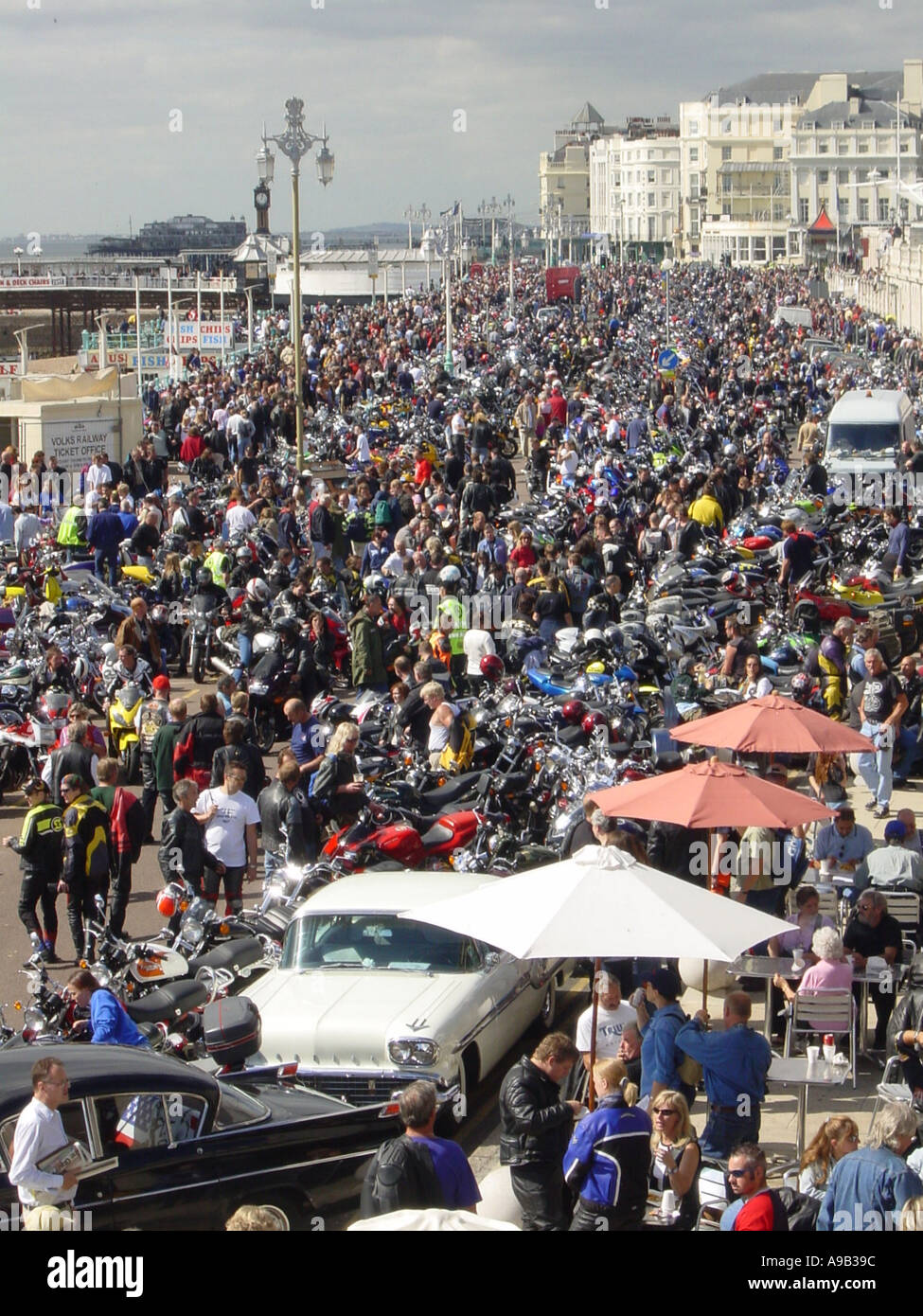 Madeira drive arches brighton hires stock photography and images Alamy