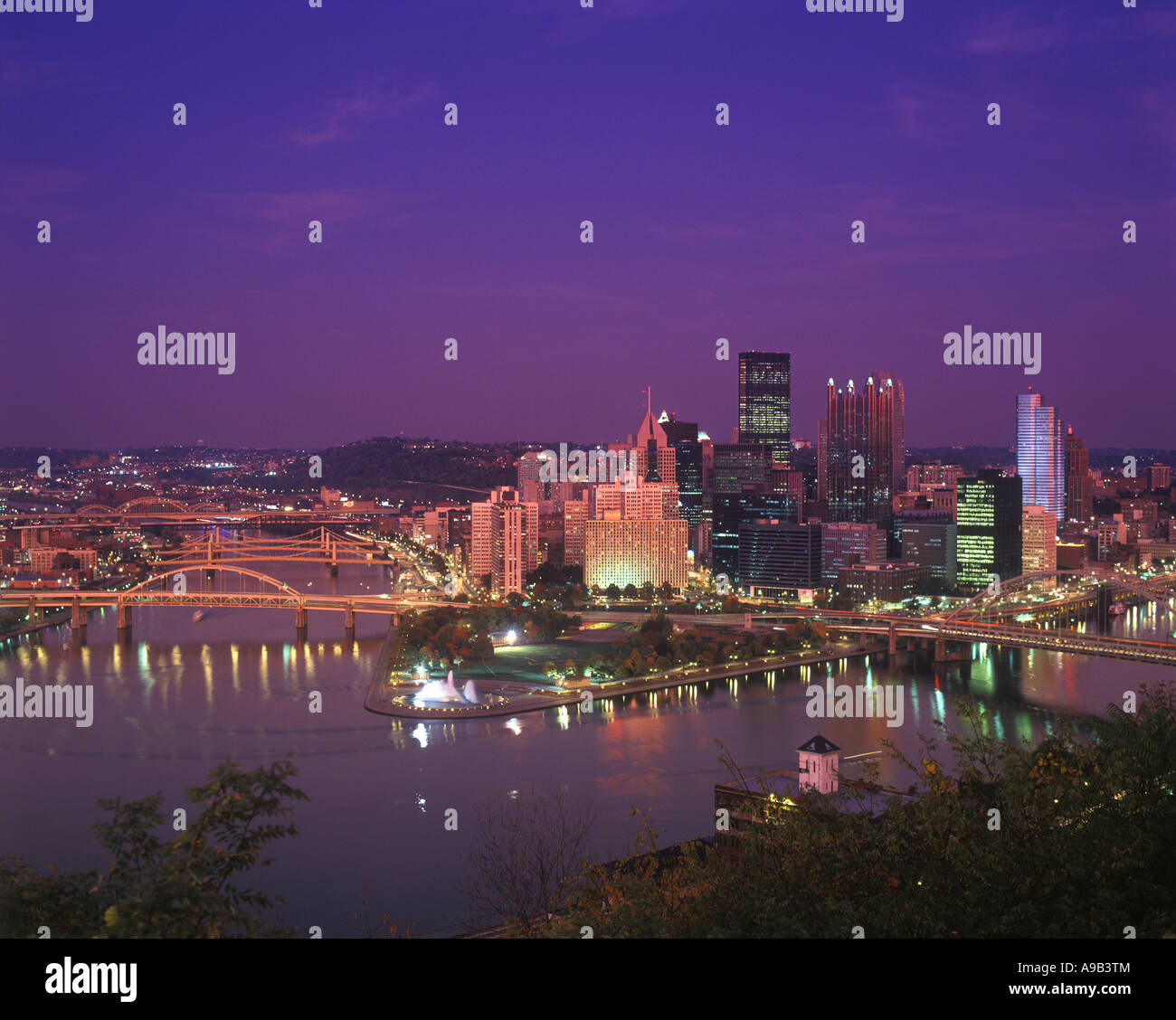 DOWNTOWN SKYLINE THE POINT PITTSBURGH PENNSYLVANIA USA Stock Photo - Alamy