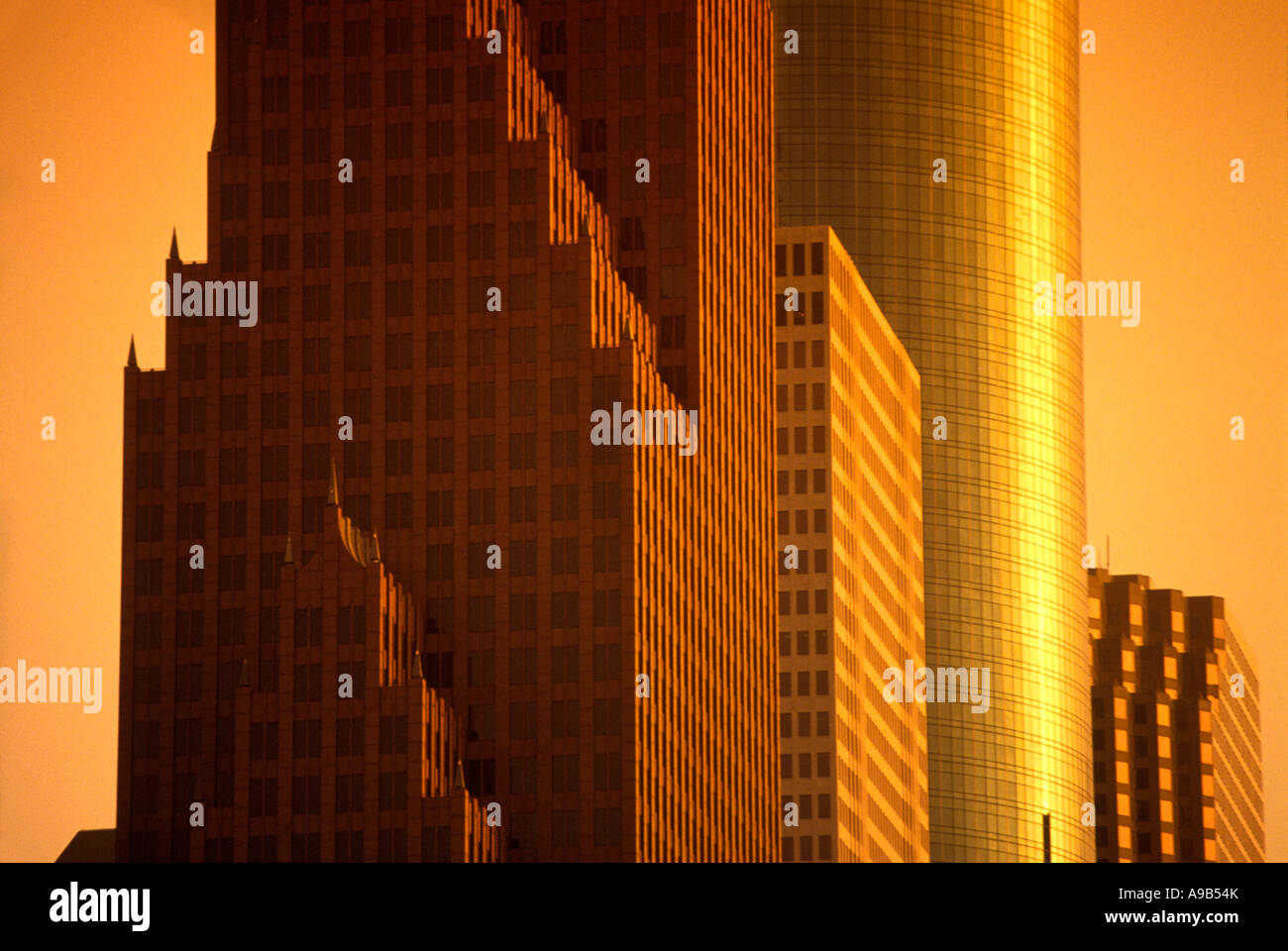 Row of buildings hi-res stock photography and images - Alamy