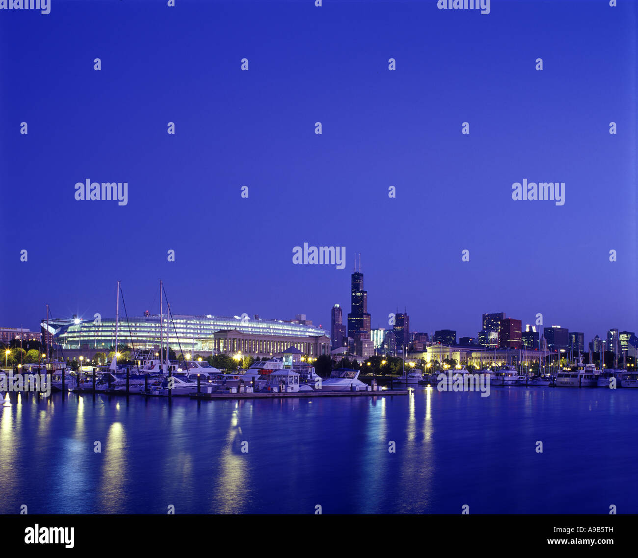 SOLDIER FIELD STADIUM LAKESHORE SKYLINE BURNHAM PARK HARBOR MARINA