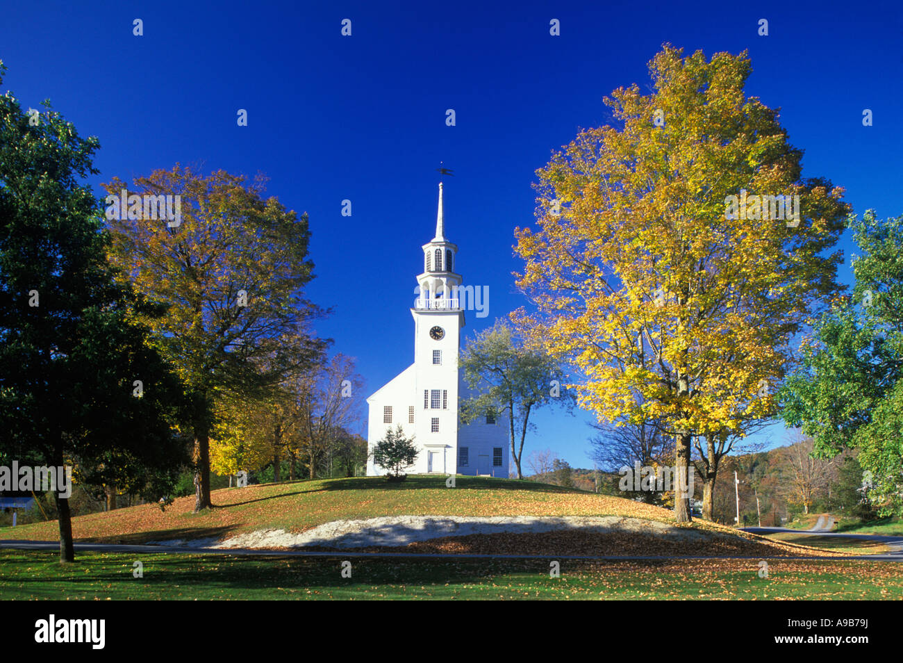 FALL FOLIAGE CHURCH STRAFFORD CENTER VILLAGE ORANGE COUNTY VERMONT USA