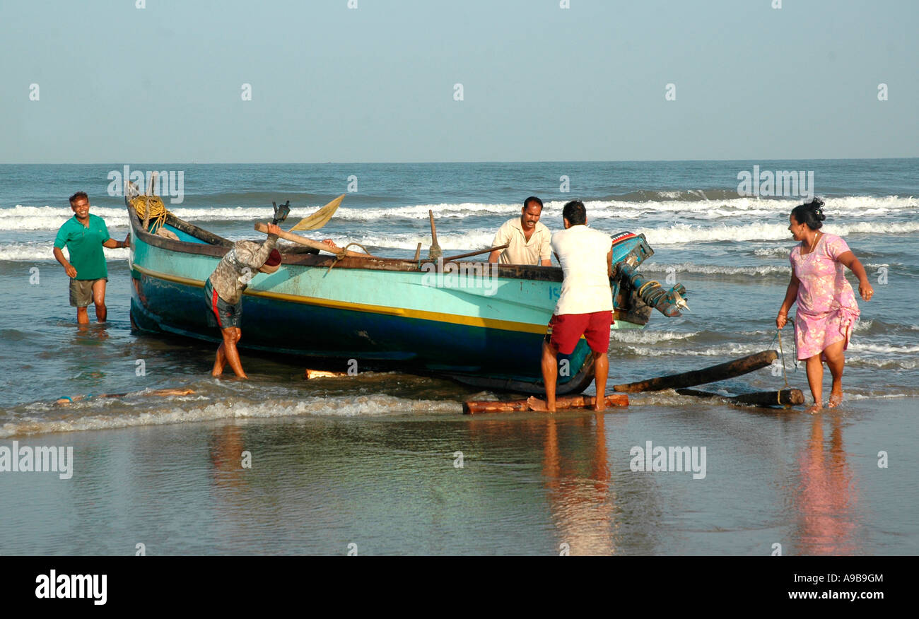 Beach fishing boat coconuts hi-res stock photography and images - Alamy