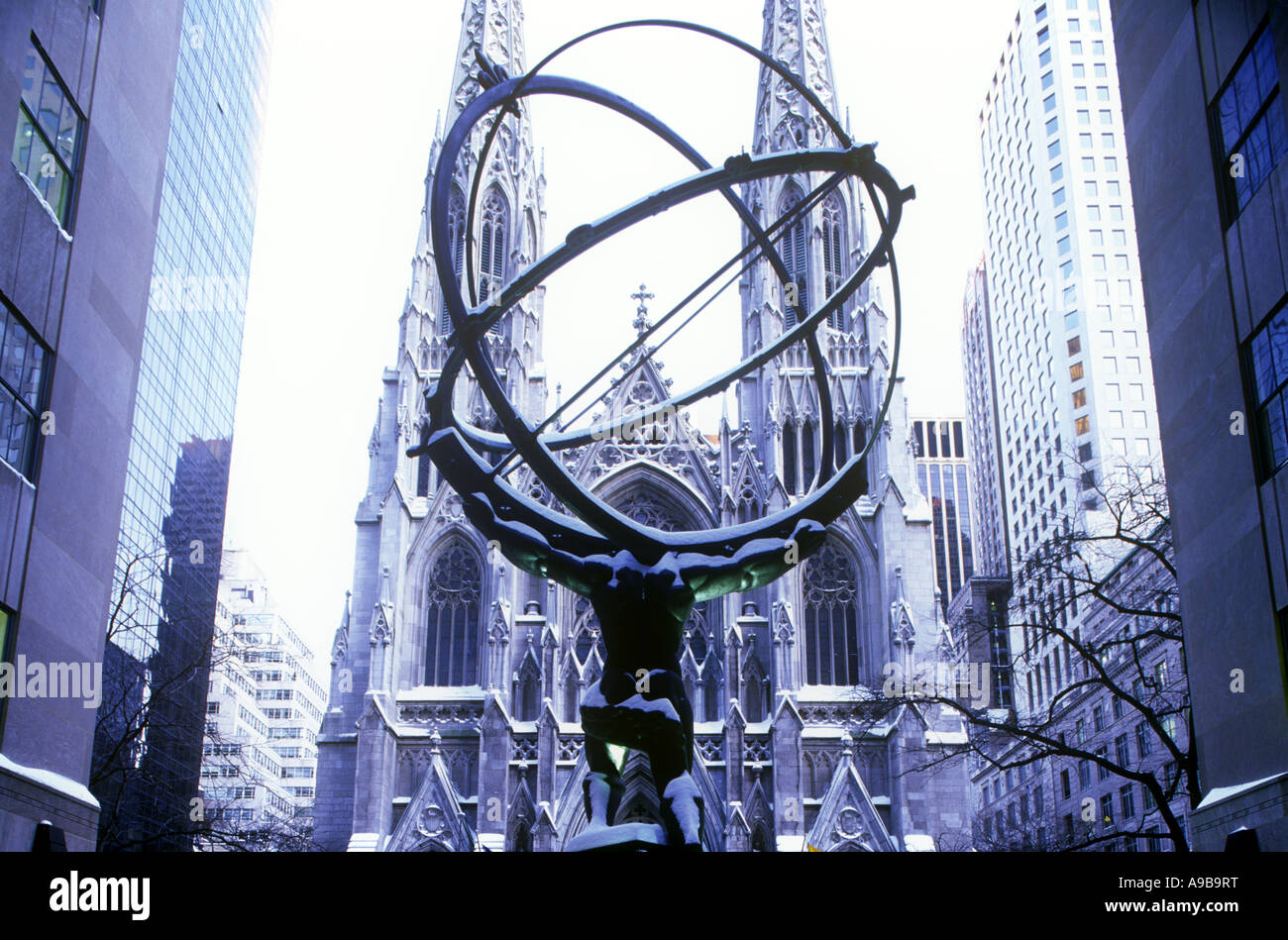 ATLAS STATUE (©LEE LAWRIE 1937) SAINT PATRICK’S CATHEDRAL (©JAMES