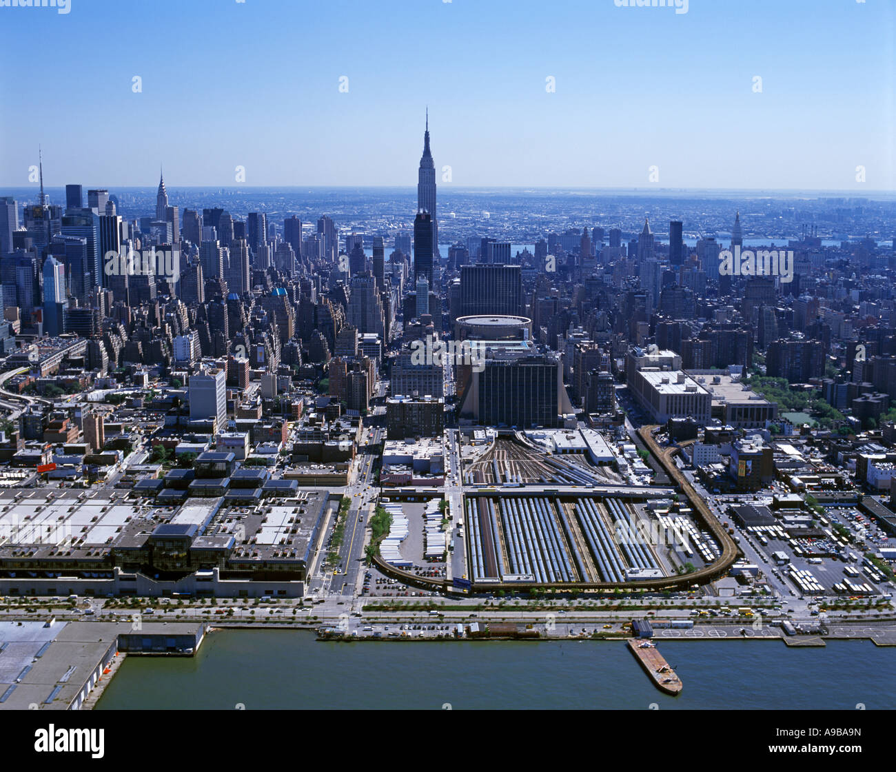 AERIAL OVERVIEW HUDSON YARDS MIDTOWN SKYLINE MANHATTAN NEW YORK CITY