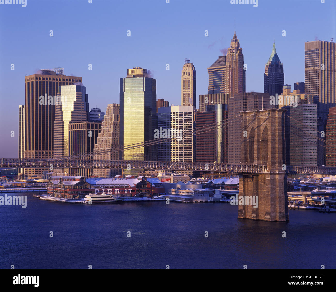 Brooklyn bridge winter hi-res stock photography and images - Alamy