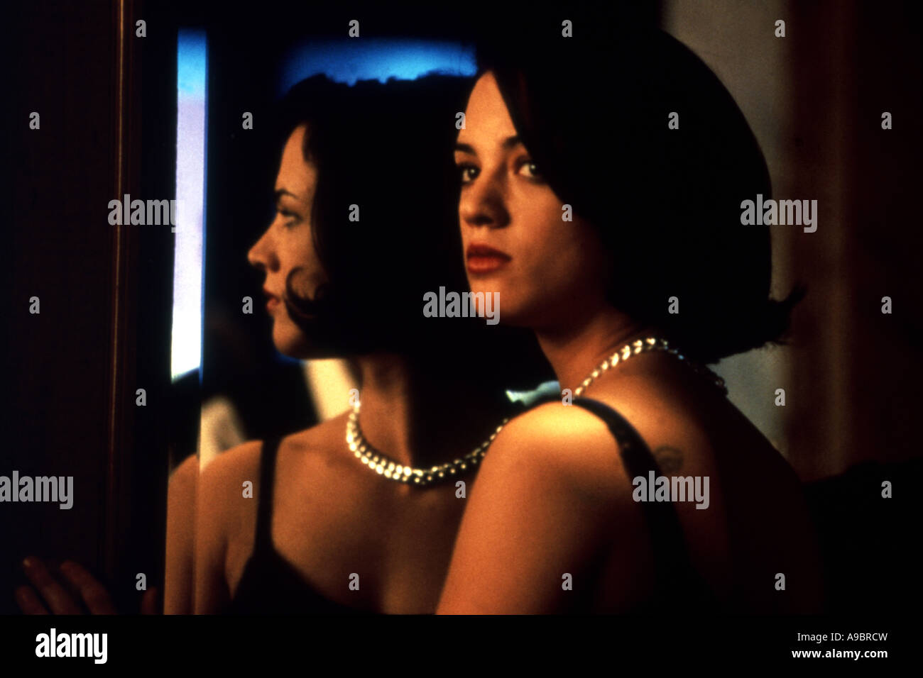 B MONKEY - 1998 Buena Vista film with Asia Argento Stock Photo