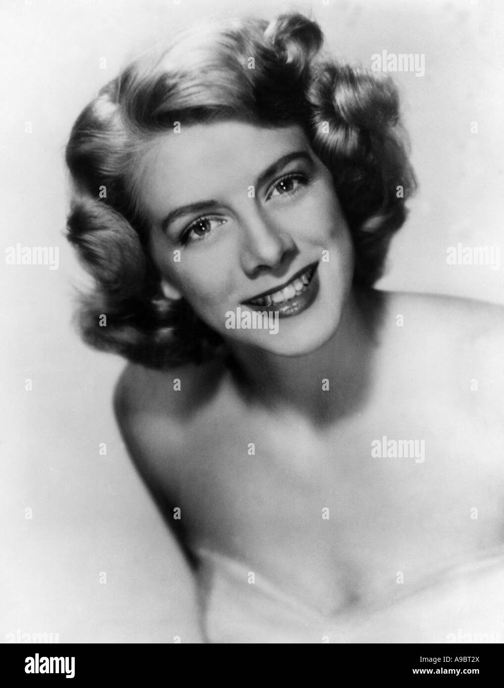 ROSEMARY CLOONEY  (1928-2002)  Promotional photo of US singer/actress about  1955 Stock Photo