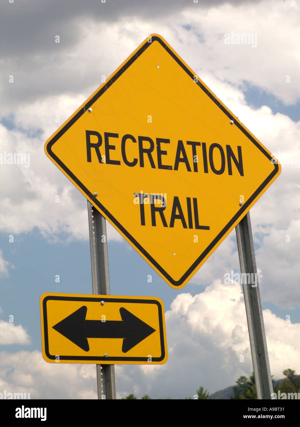 AJD42780, road sign, Recreation Trail Stock Photo - Alamy