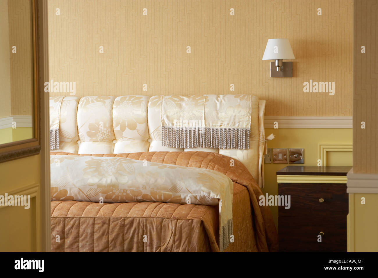 penthouse suite king sized bed Stock Photo