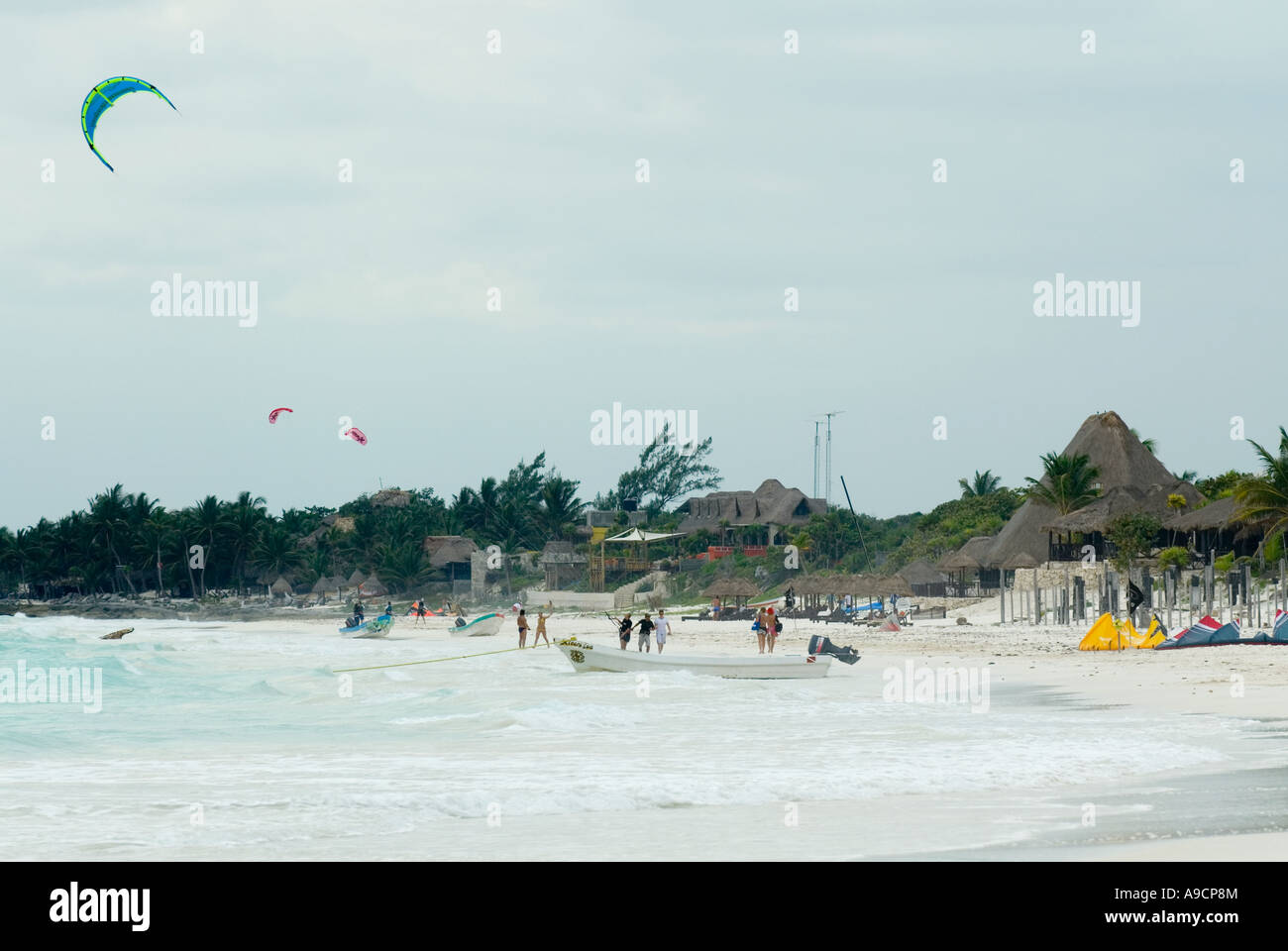 sky diving tulum