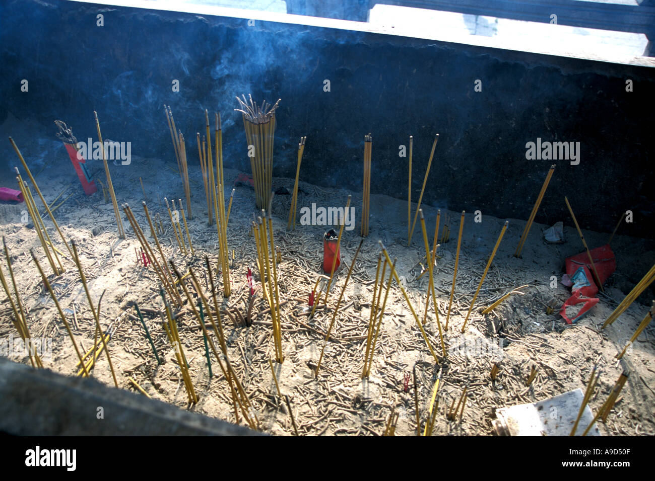 Temple offering god hi-res stock photography and images - Alamy