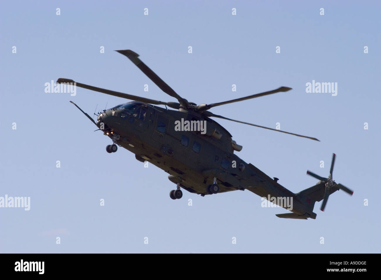 Helicopter raf camouflage hi-res stock photography and images - Alamy