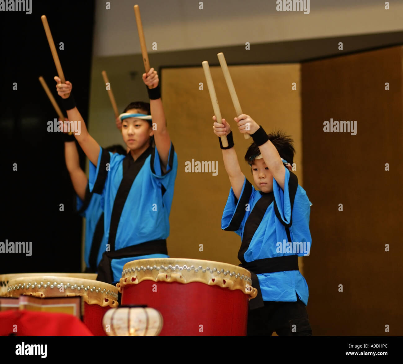 Children playing Japanese drums in Vancouver, Canada Stock Photo