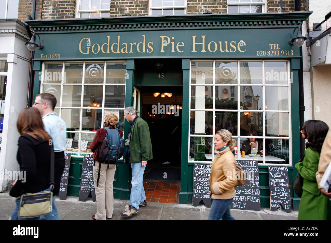 East london pie restaurant hires stock photography and images Alamy