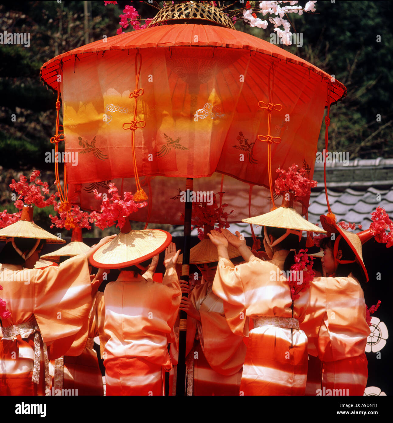 Japanese parasol dance hires stock photography and images Alamy