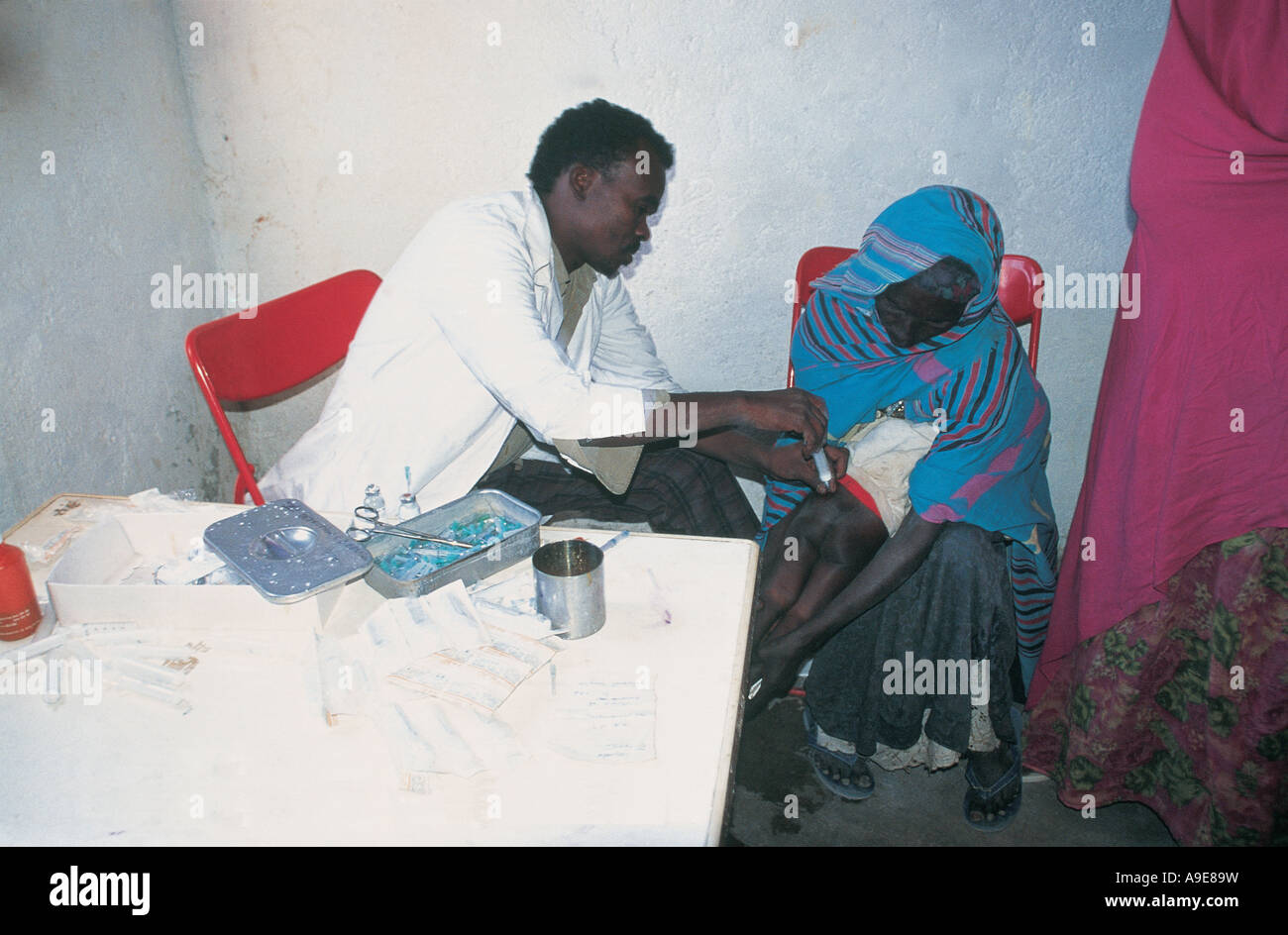 Doctor immunisation africa hires stock photography and images Alamy