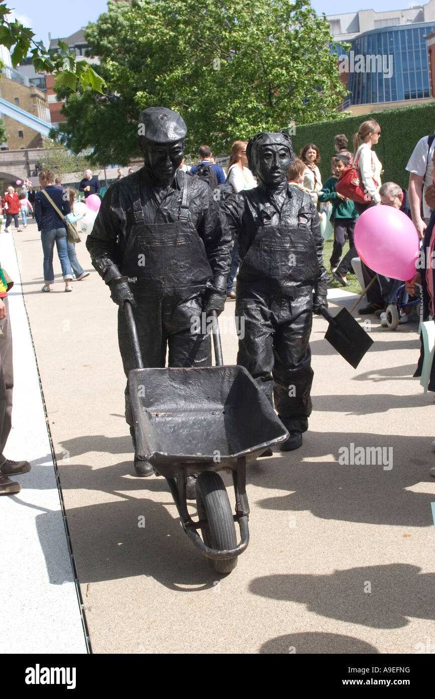 May 2007, Potters Field Park Opening Festival, next to City Hall