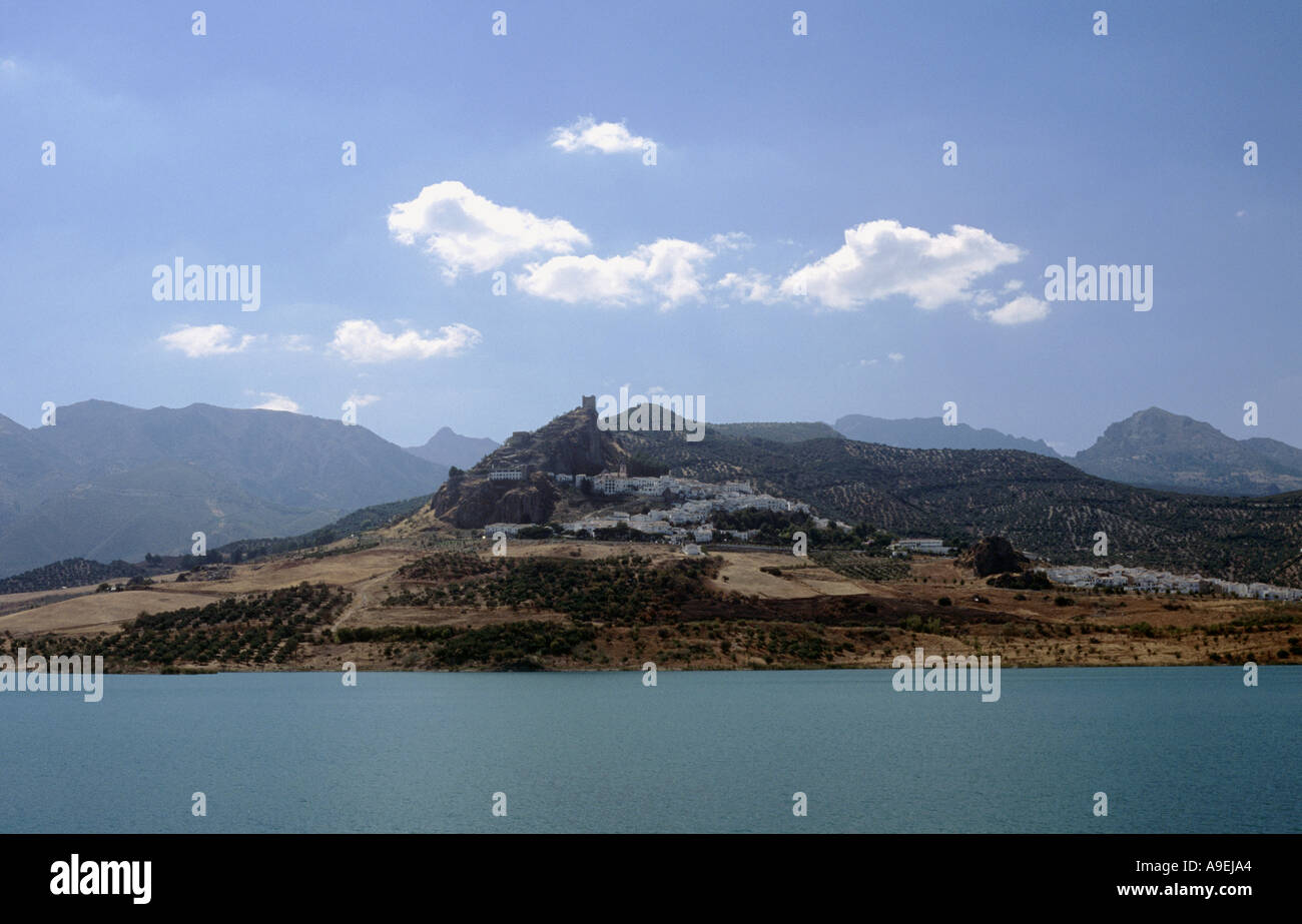 White village of zahara de la sierra hi-res stock photography and ...