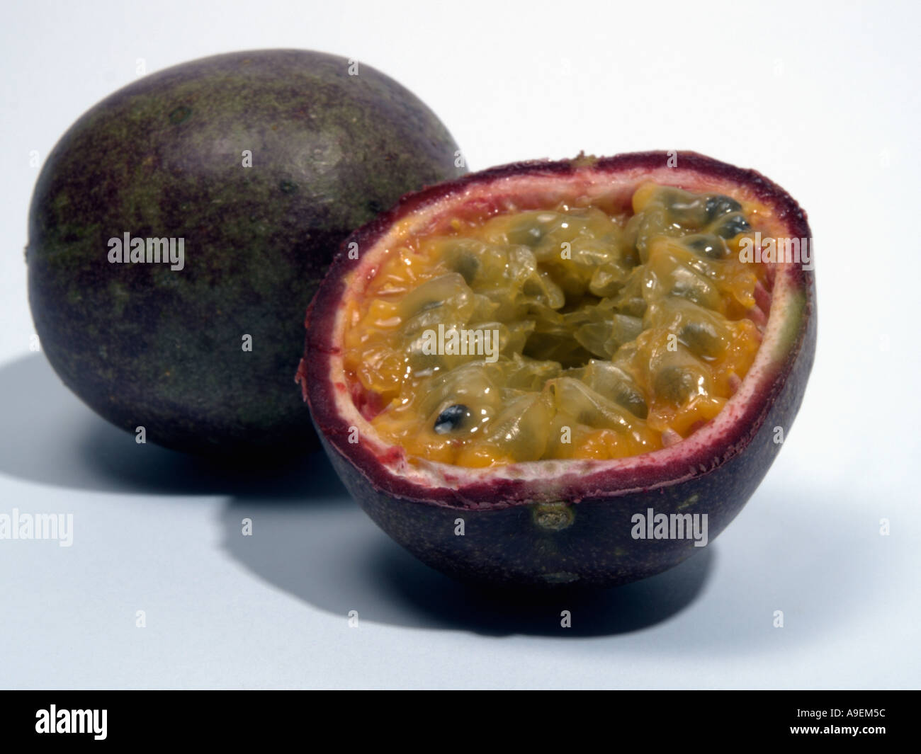 Passion fruit two whole hi-res stock photography and images - Alamy