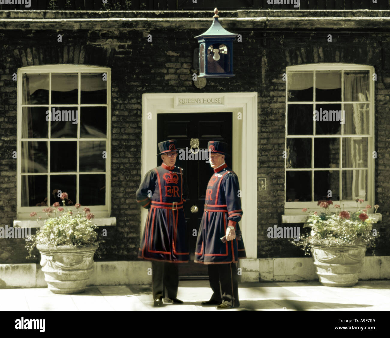 GB - LONDON:  Beefeaters at the Tower of London Stock Photo