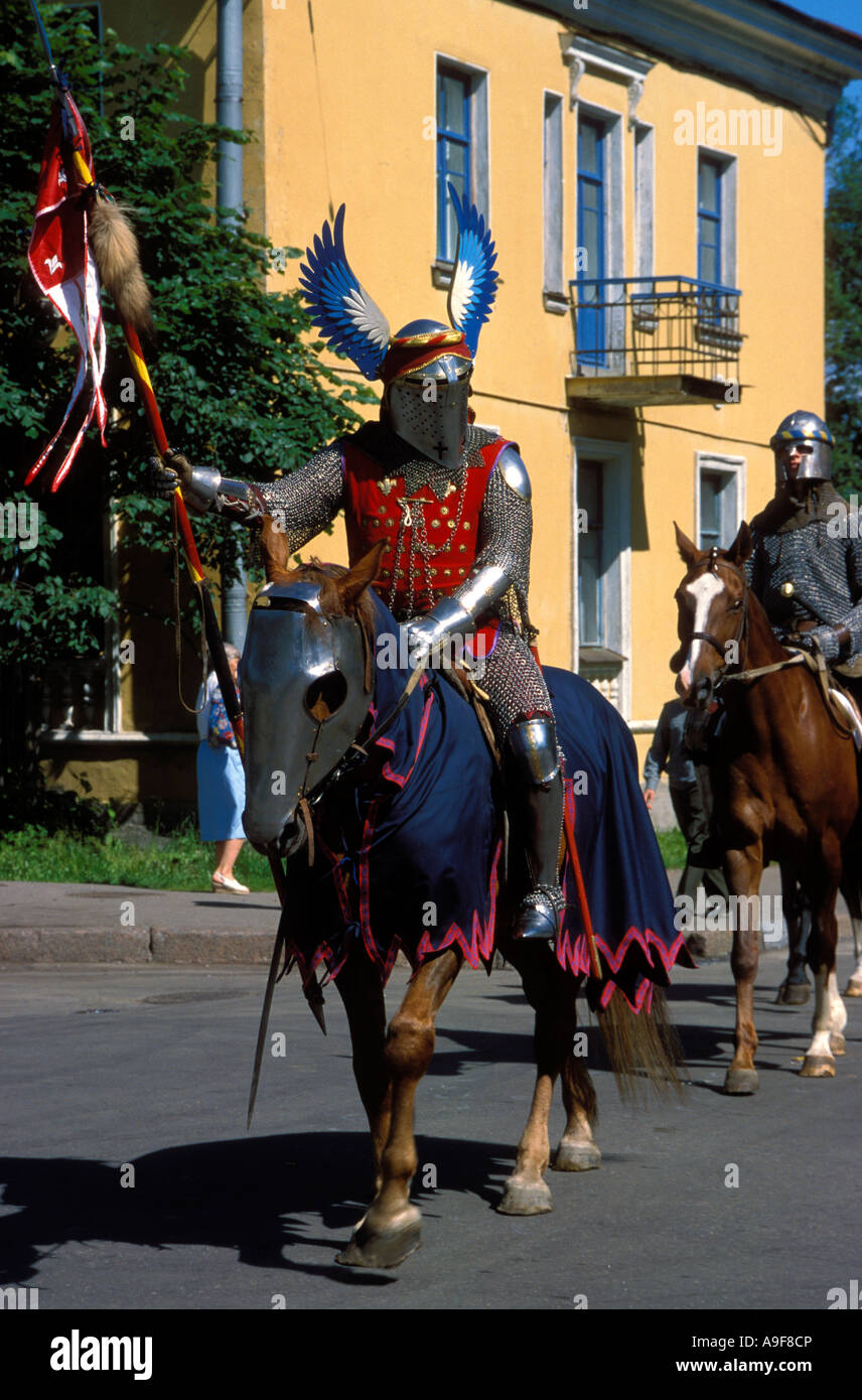 Mounted knight hi-res stock photography and images - Alamy