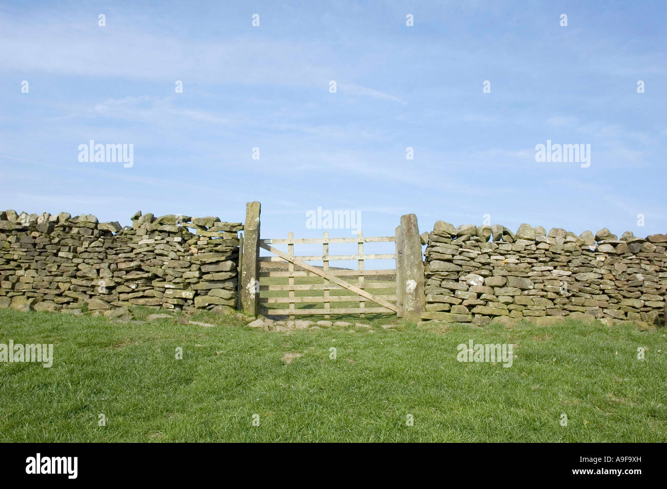 Gate on a bridleway near Pen Hill North Yorkshire Dales National Park Stock Photo
