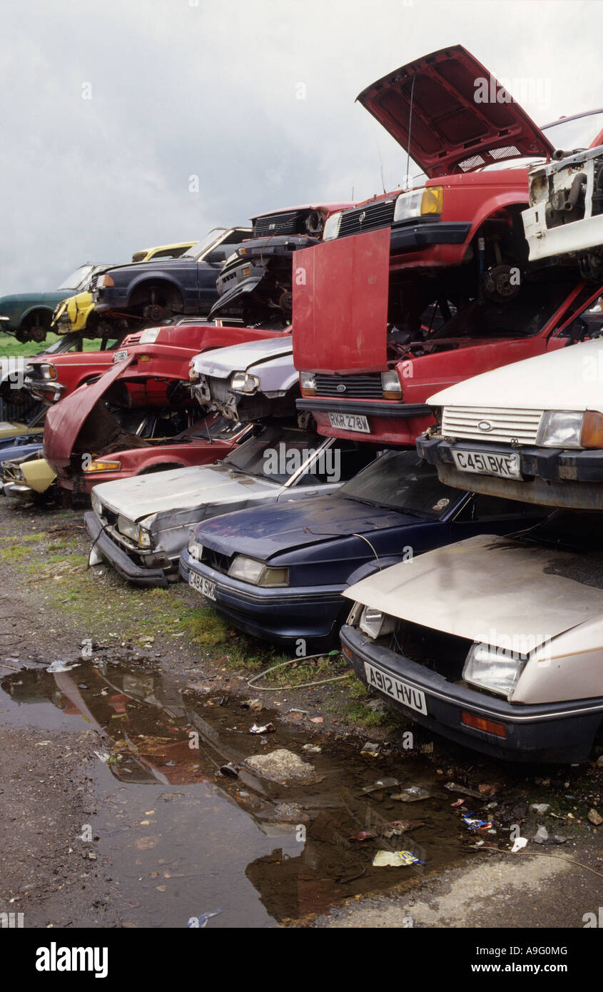 Scrap yard motor vehicles hires stock photography and images Alamy