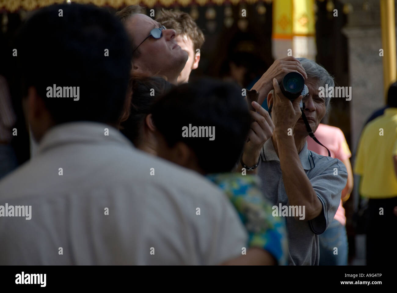 Crowded tourist area hi-res stock photography and images - Alamy