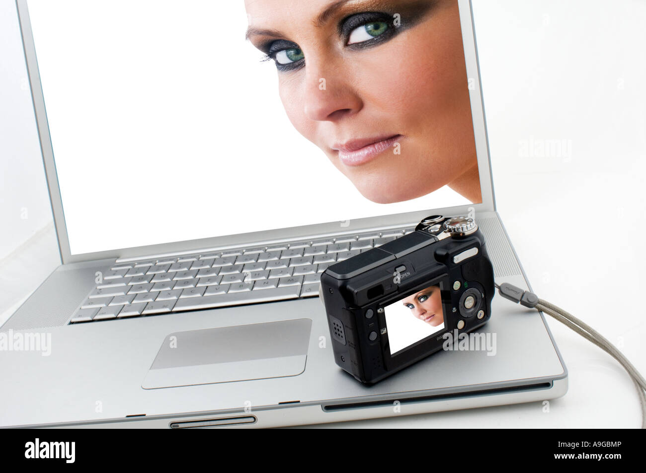 Digital woman pixels hi-res stock photography and images - Alamy