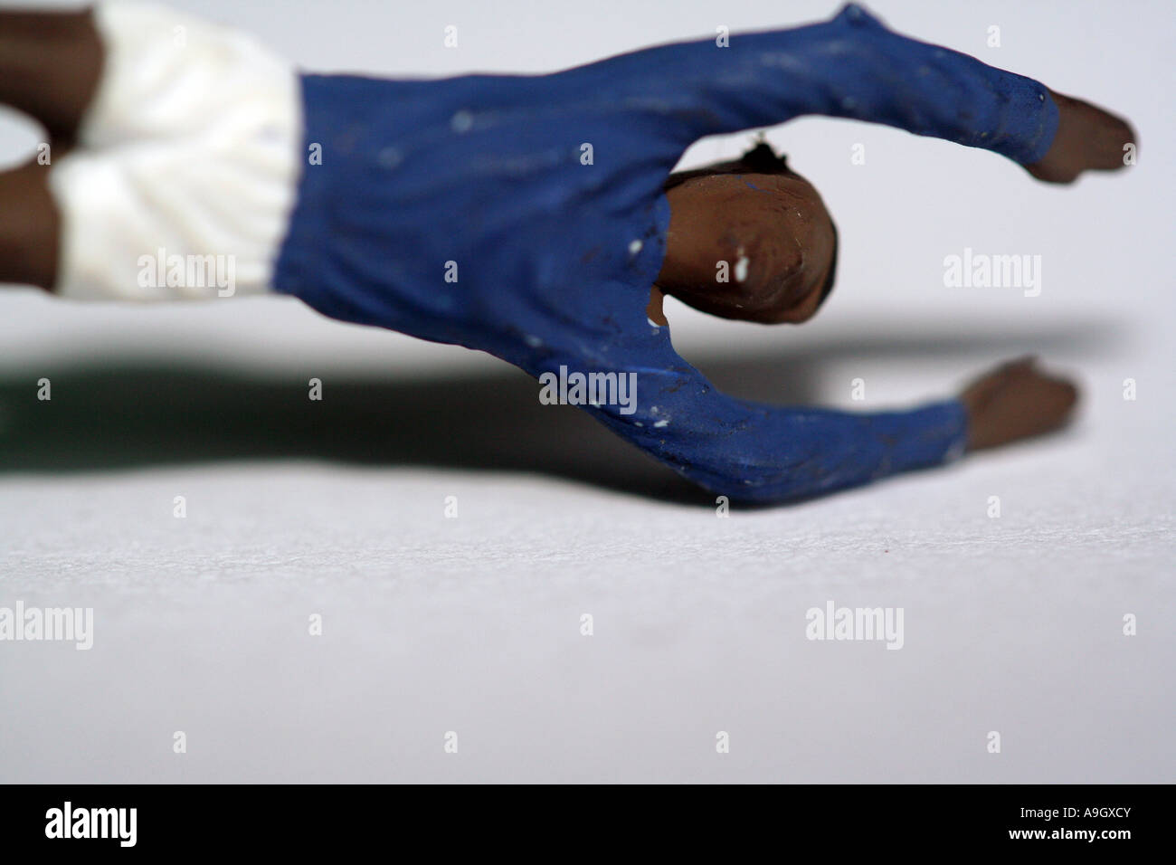 Figurine Subbuteo Ancienne - Gardien De But Plongeur (diving Goalkeeper) - Référence C102 - Occasion
