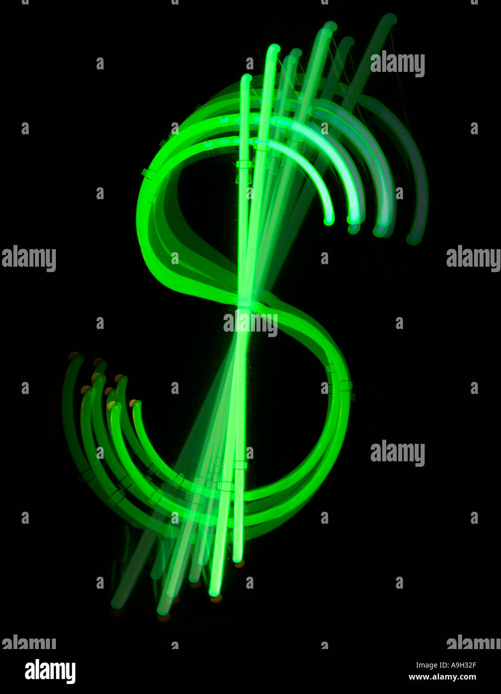 Neon dollar symbol Stock Photo