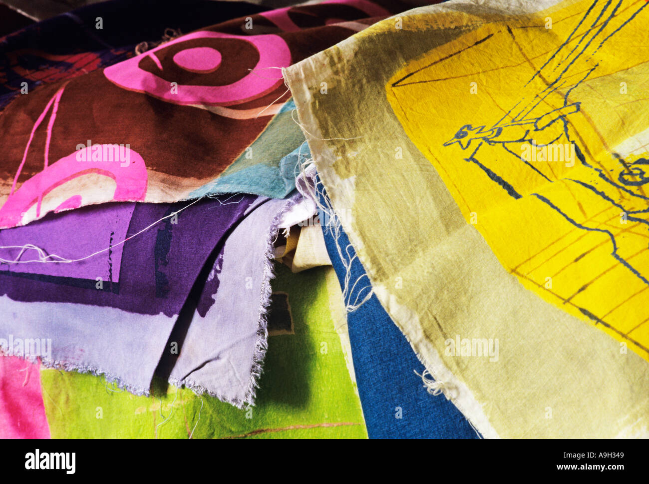 Printed fabrics hi-res stock photography and images - Alamy