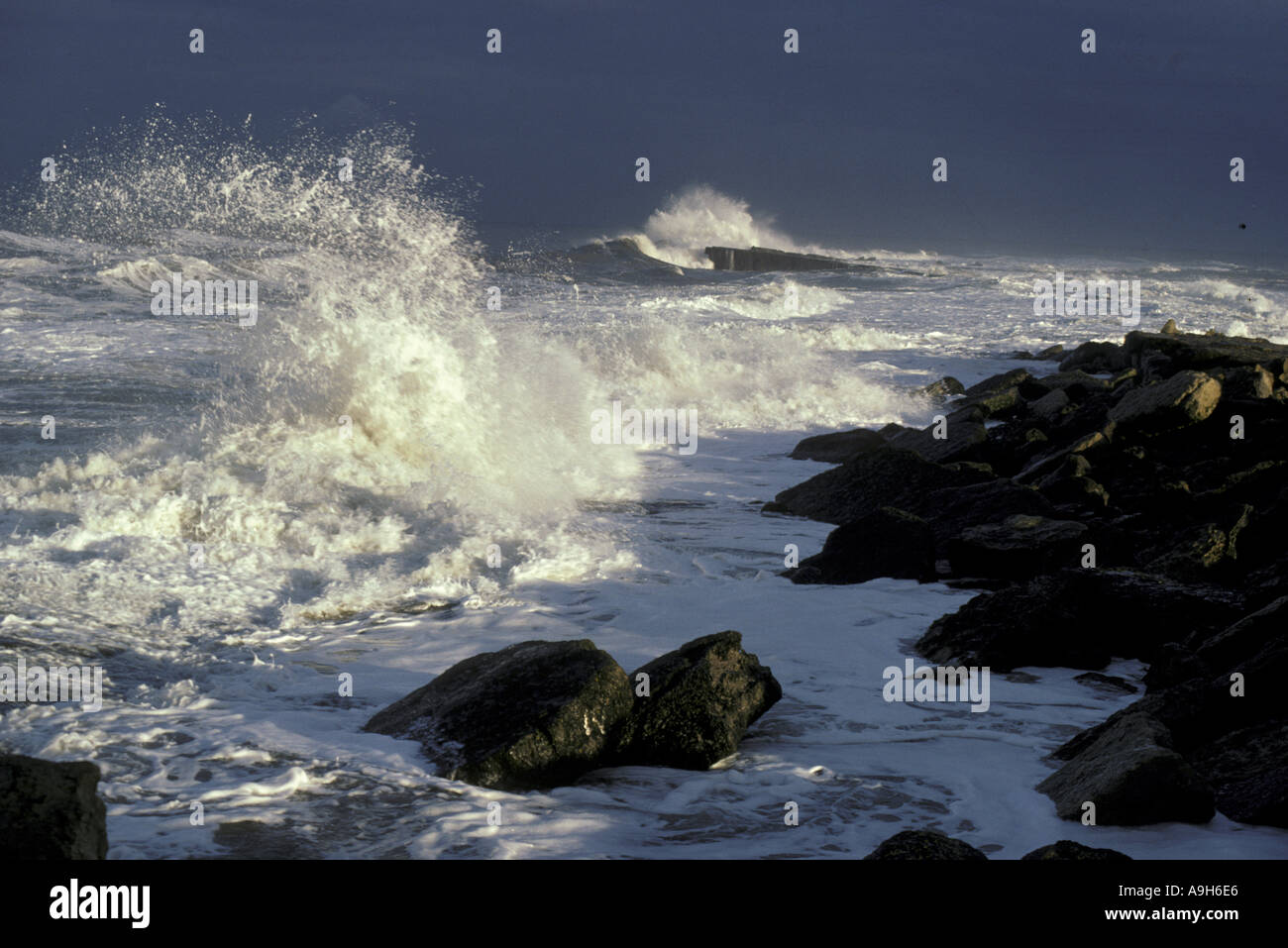 Filey brigg waves hi-res stock photography and images - Alamy