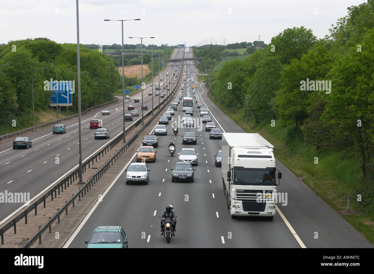 M1 motorway just South of the A5 junction 9 in Hertfordshire Stock Photo