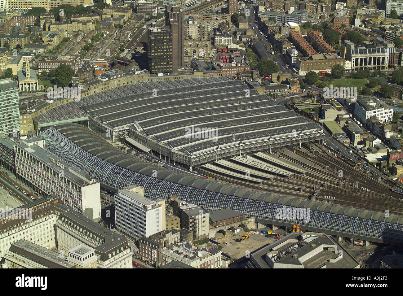 Waterloo station london roof hi-res stock photography and images - Alamy