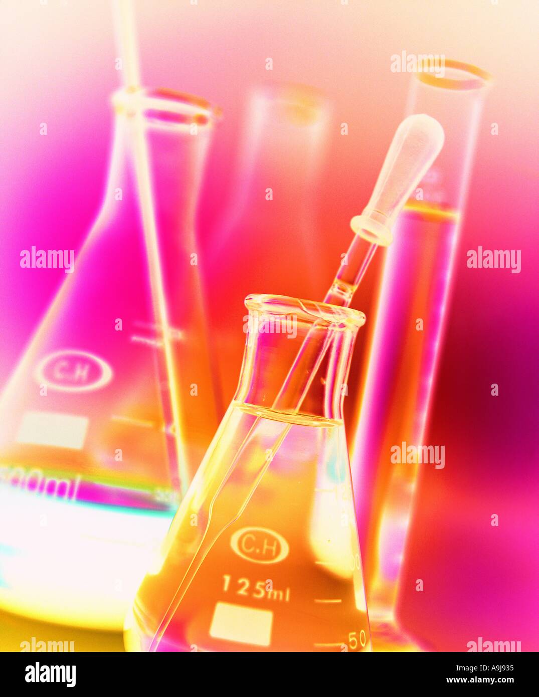 Lab glass stirring rod hires stock photography and images Alamy