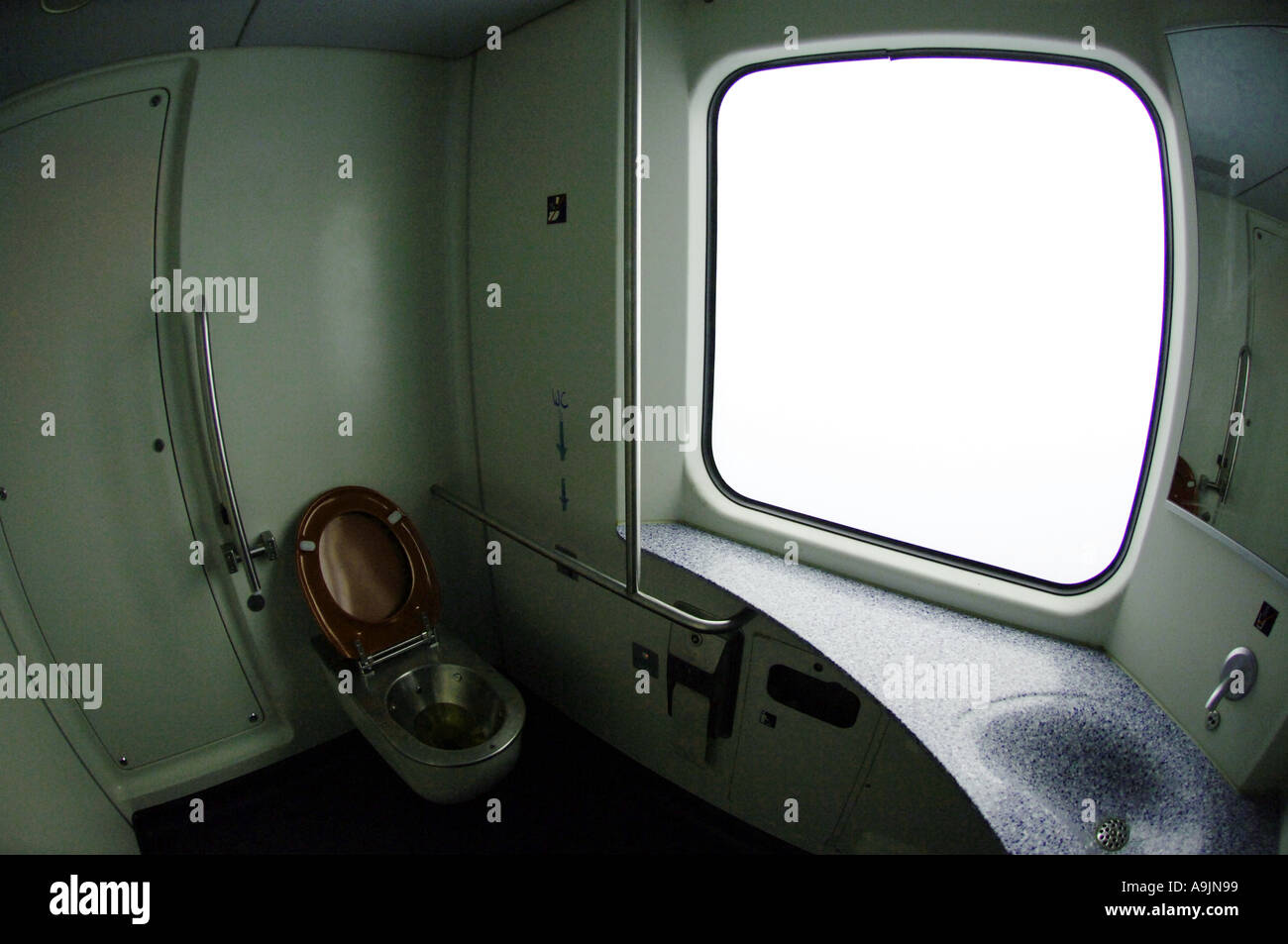 Horizontalmetal hires stock photography and images Alamy