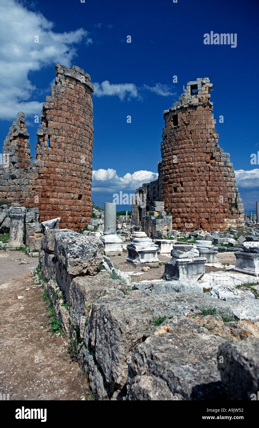 Roman ruins at Perge near Antalya Turkey Round Tower gateway in partial ruins Perge was an important city in Pamphylia Stock Photo