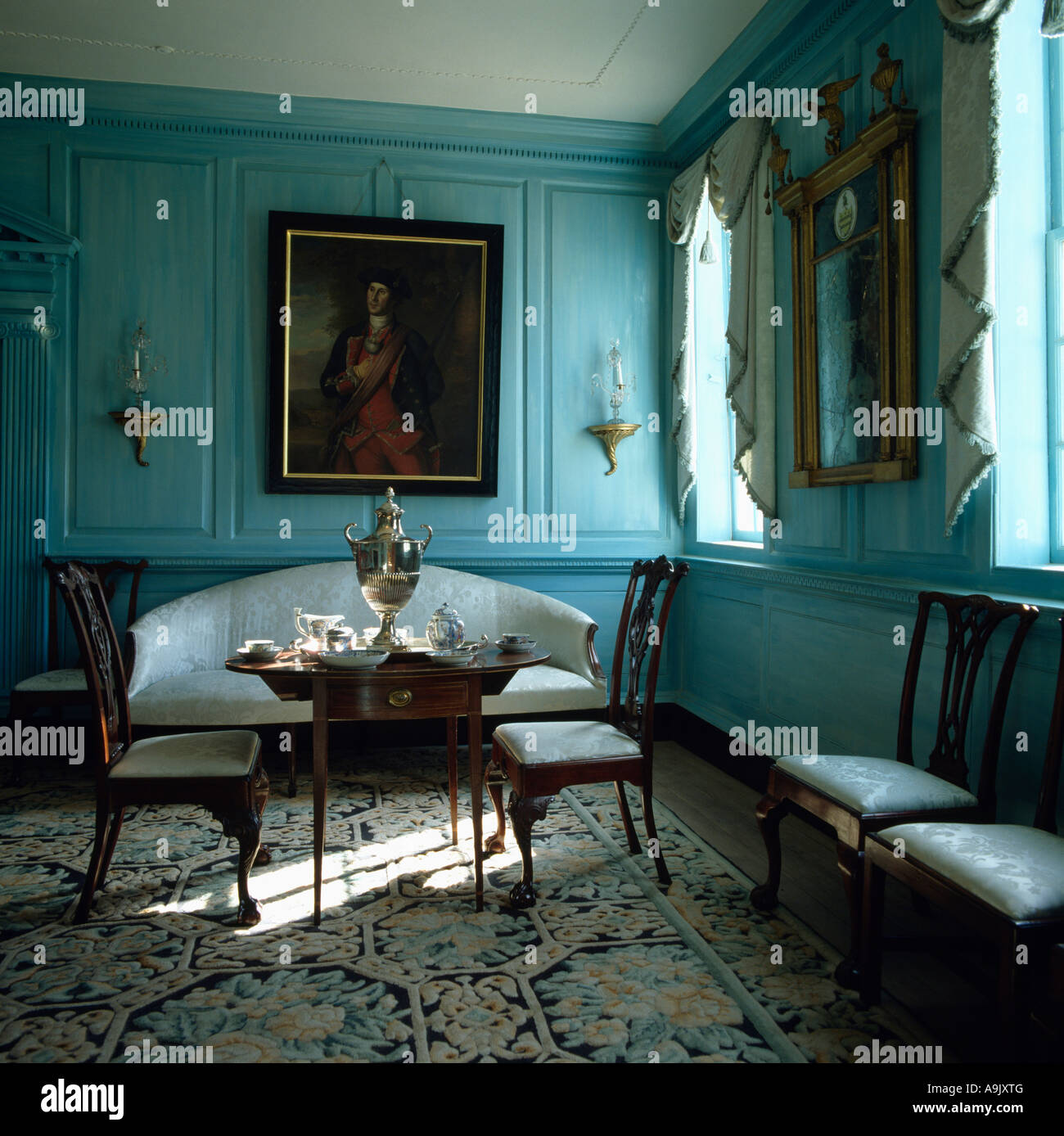 Turquoise 2024 sitting room