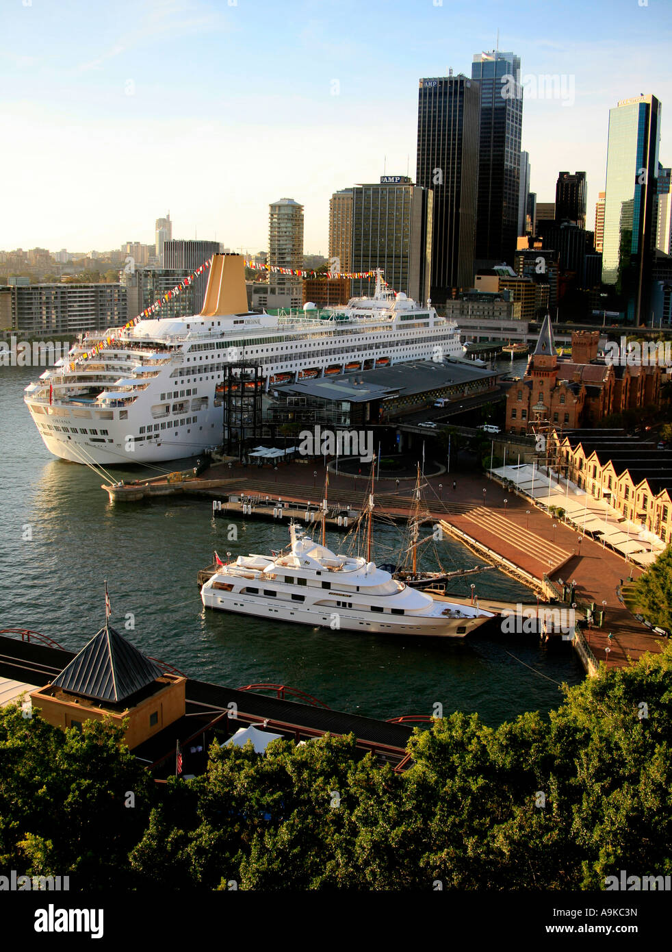 Circular Quay Sydney Australia with the P&O Cruise ship Oriana docked at the passenger terminal Stock Photo