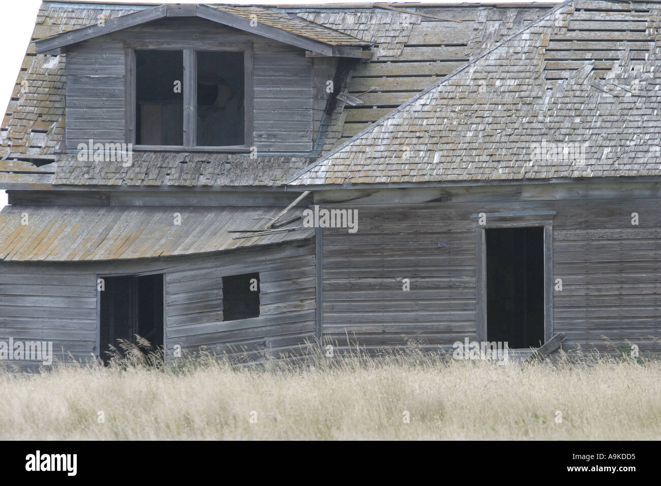 Abandoned old farm house in scenic Saskatchewan Canada Stock Photo Alamy