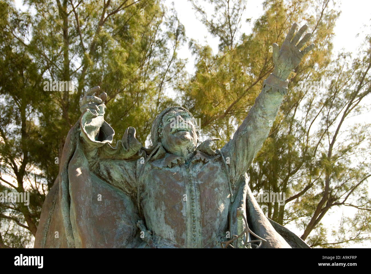Bermuda St George Sir George Somers statue Ordnance Island Stock Photo ...