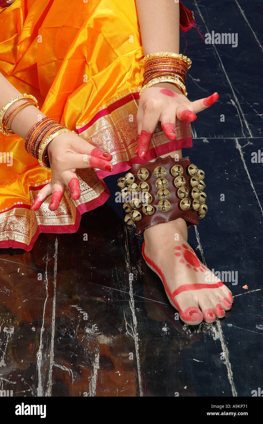Asian Indian classical dancer bharat natyam legs ghungroo and hands heena India Stock Photo